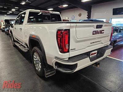 2020 GMC Sierra 2500 Denali   - Photo 11 - Bismarck, ND 58503
