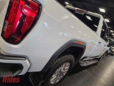 2020 GMC Sierra 2500 Denali   - Photo 16 - Bismarck, ND 58503