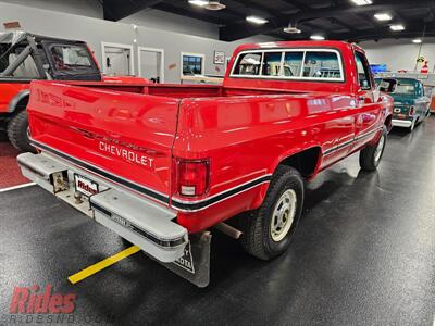 1986 Chevrolet C/K 20 Series K20 Scottsdale   - Photo 15 - Bismarck, ND 58503