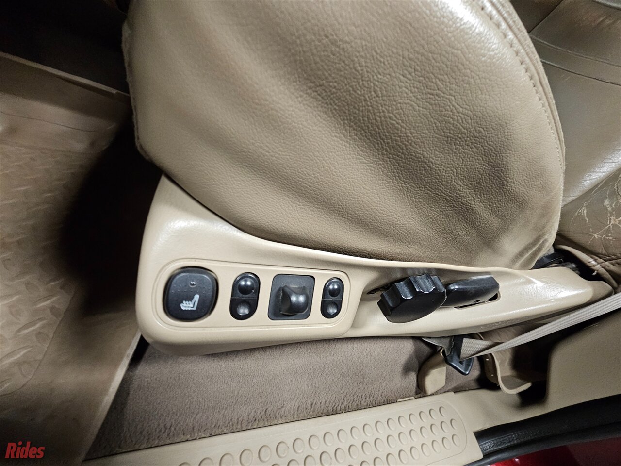 2001 Ford Excursion Limited - Photo 38 - Bismarck, ND 58503