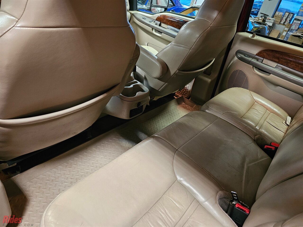 2001 Ford Excursion Limited - Photo 29 - Bismarck, ND 58503