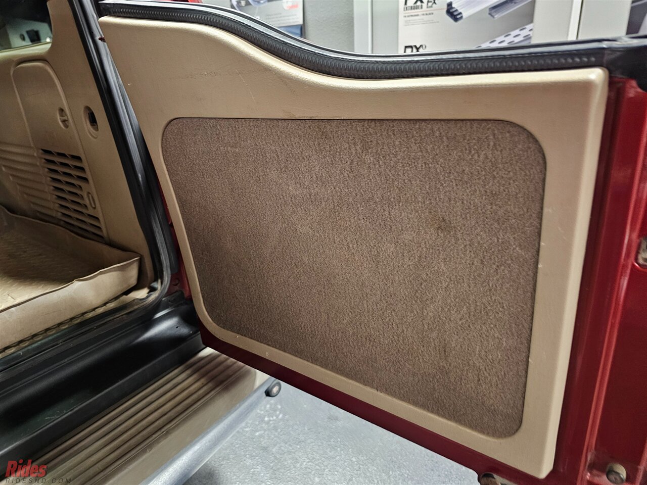 2001 Ford Excursion Limited - Photo 21 - Bismarck, ND 58503