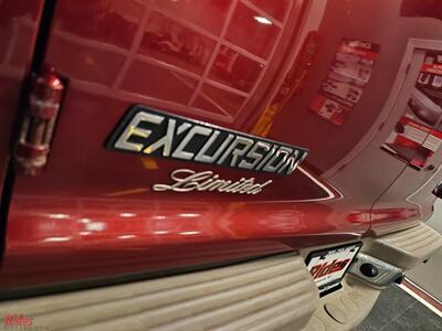 2001 Ford Excursion Limited - Photo 10 - Bismarck, ND 58503