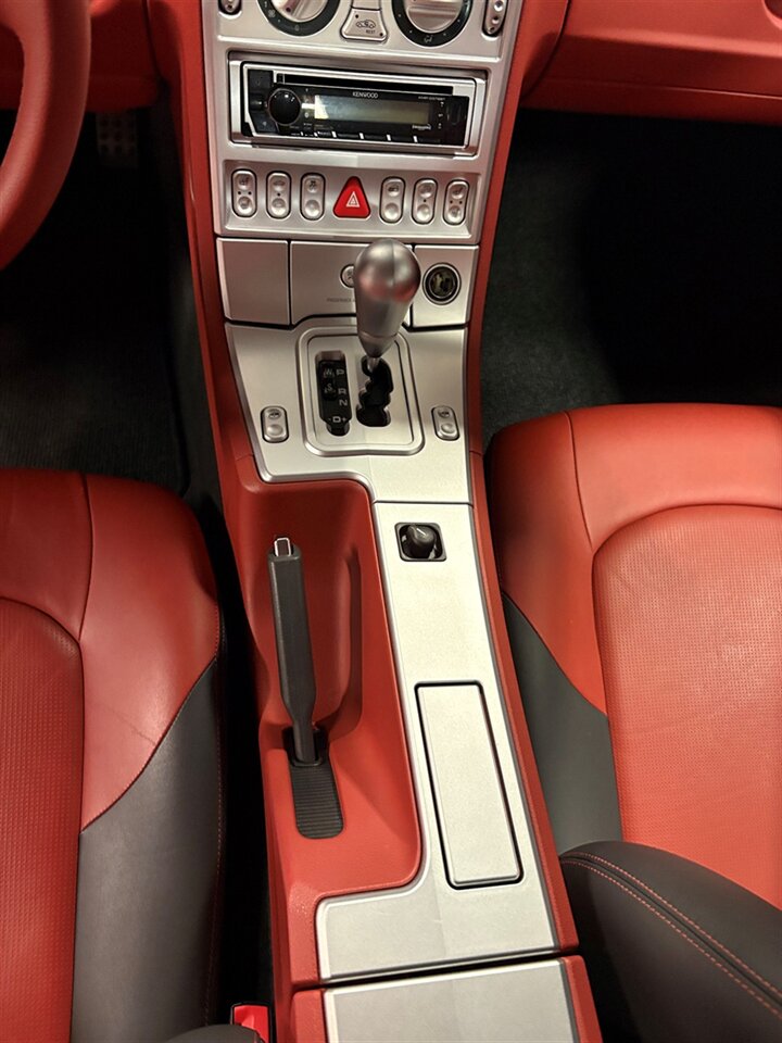 2008 Chrysler Crossfire Limited   - Photo 35 - Bismarck, ND 58503
