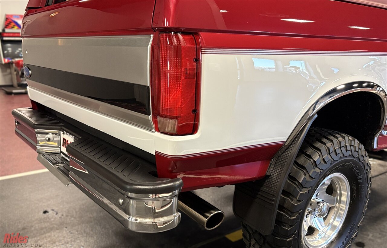 1994 Ford Bronco XLT   - Photo 29 - Bismarck, ND 58503