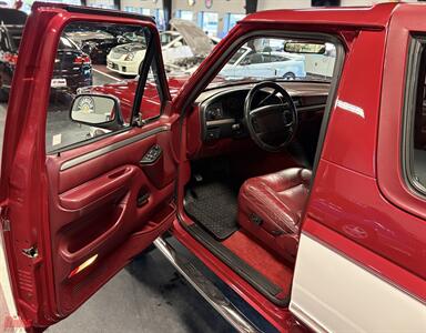 1994 Ford Bronco XLT   - Photo 13 - Bismarck, ND 58503