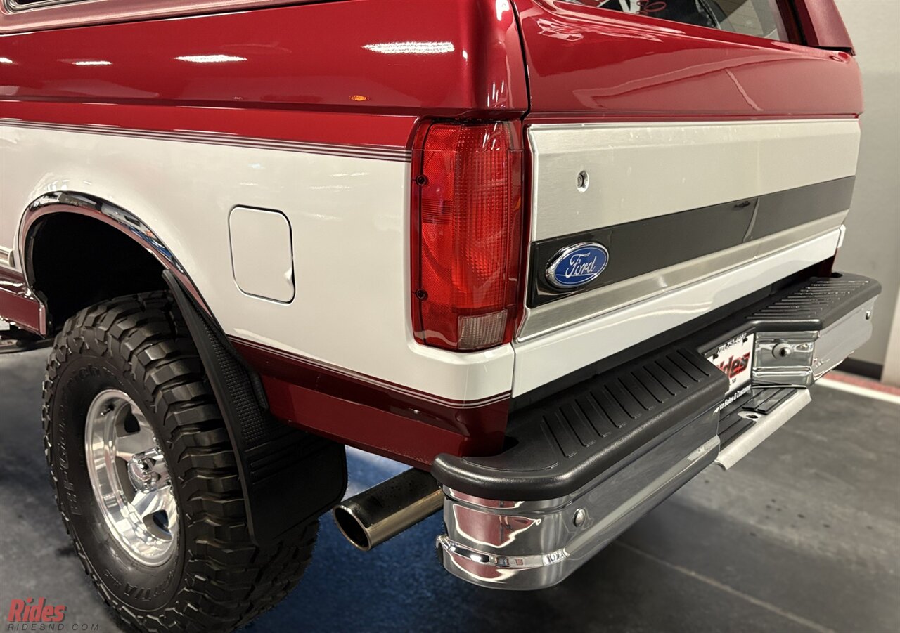 1994 Ford Bronco XLT   - Photo 18 - Bismarck, ND 58503