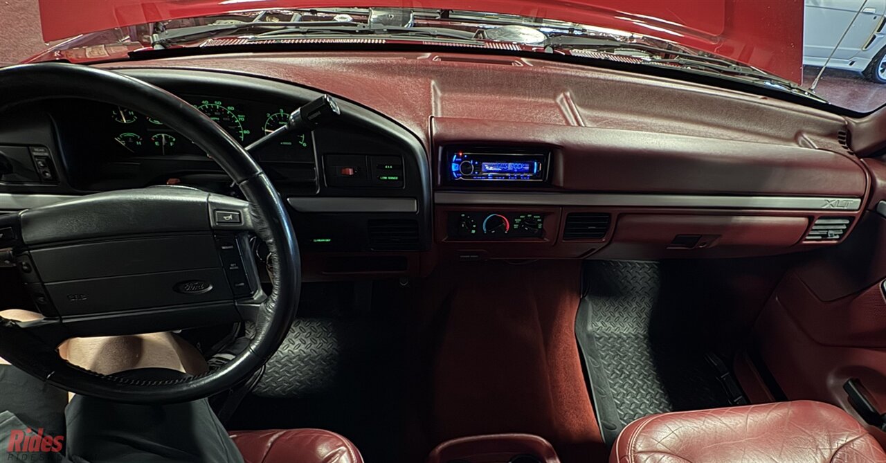 1994 Ford Bronco XLT   - Photo 56 - Bismarck, ND 58503