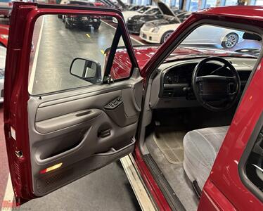 1995 Ford F-150 XLT   - Photo 7 - Bismarck, ND 58503