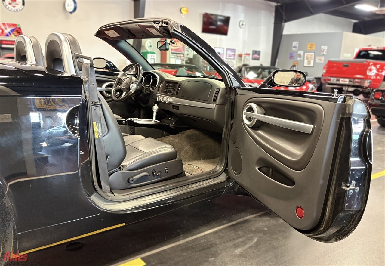2004 Chevrolet SSR LS   - Photo 42 - Bismarck, ND 58503