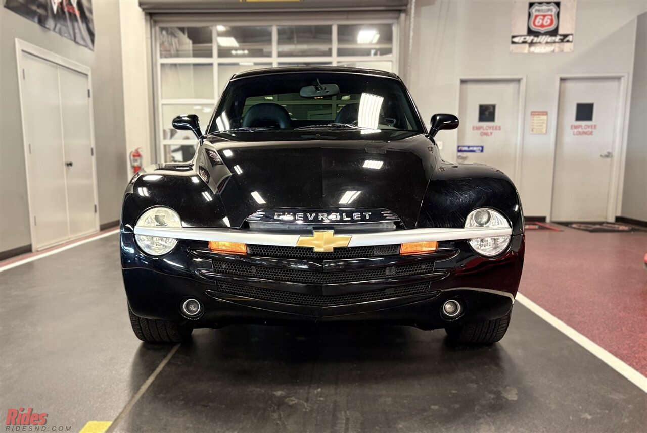2004 Chevrolet SSR LS   - Photo 52 - Bismarck, ND 58503