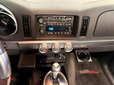 2004 Chevrolet SSR LS   - Photo 22 - Bismarck, ND 58503