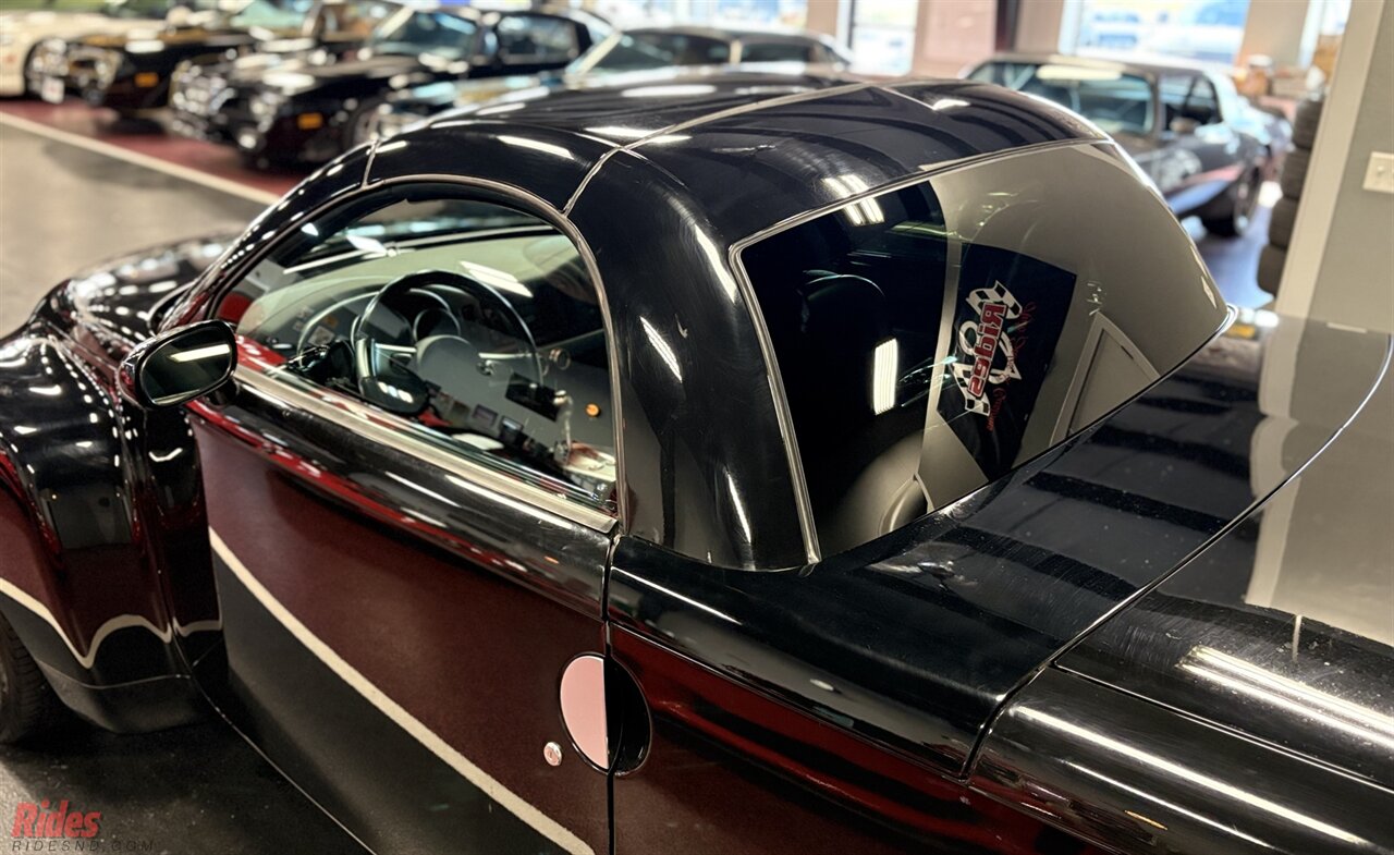 2004 Chevrolet SSR LS   - Photo 25 - Bismarck, ND 58503