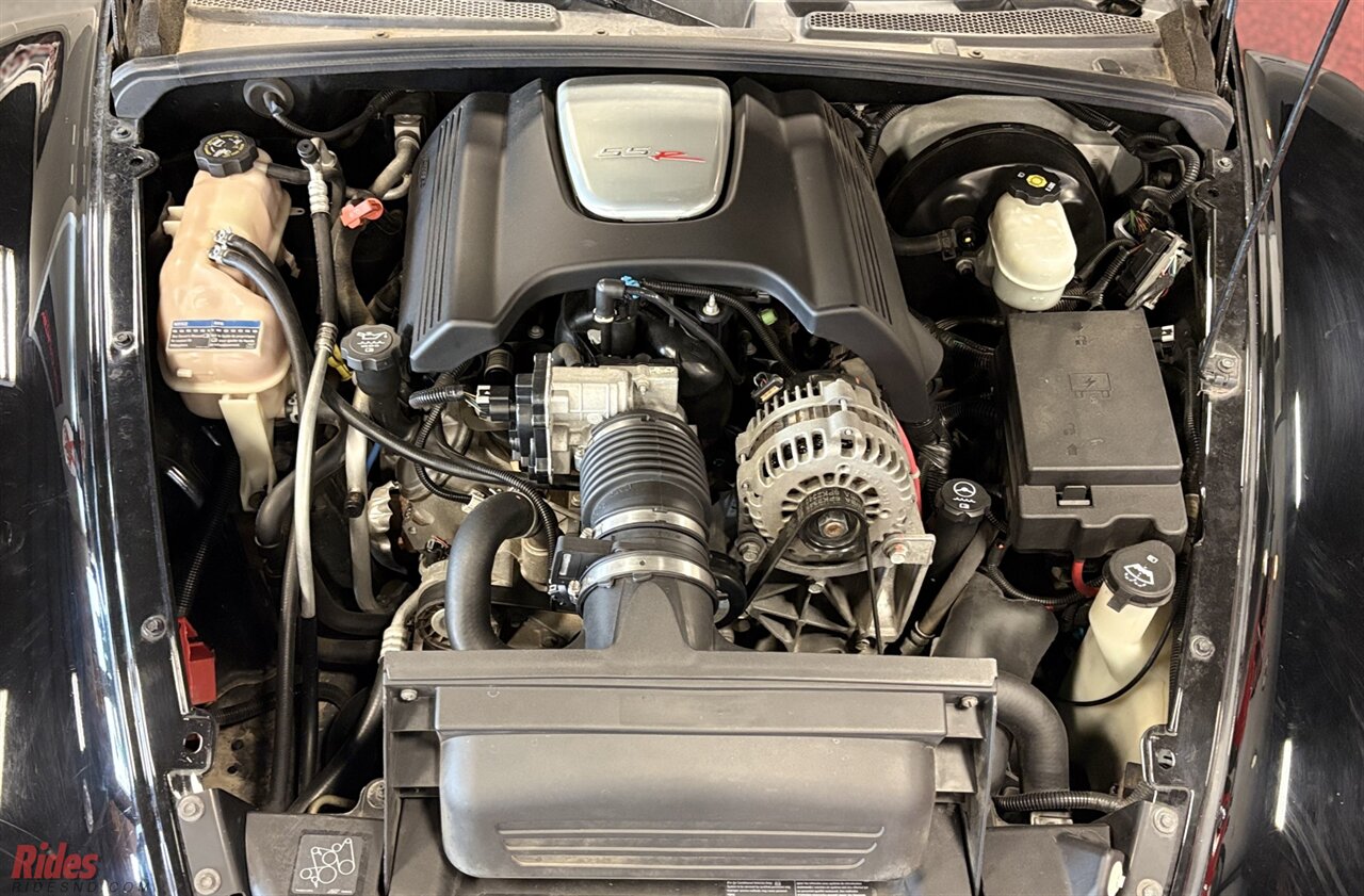 2004 Chevrolet SSR LS   - Photo 54 - Bismarck, ND 58503