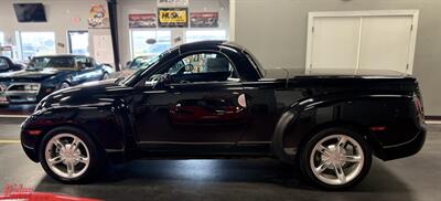 2004 Chevrolet SSR LS   - Photo 4 - Bismarck, ND 58503