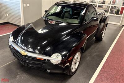 2004 Chevrolet SSR LS   - Photo 3 - Bismarck, ND 58503