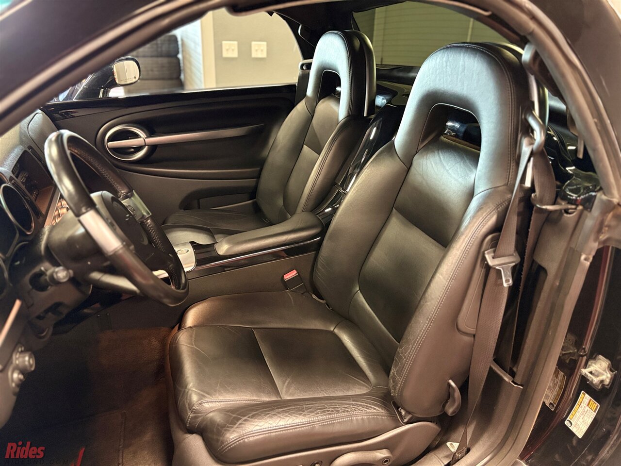 2004 Chevrolet SSR LS   - Photo 16 - Bismarck, ND 58503