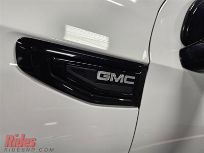 2023 GMC Yukon SLT   - Photo 4 - Bismarck, ND 58503