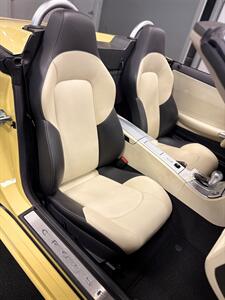 2005 Chrysler Crossfire Limited  Convertible Roadster - Photo 31 - Bismarck, ND 58503