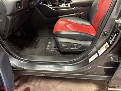 2023 Toyota Highlander XSE   - Photo 9 - Bismarck, ND 58503