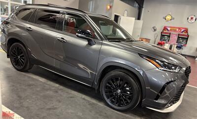 2023 Toyota Highlander XSE   - Photo 37 - Bismarck, ND 58503
