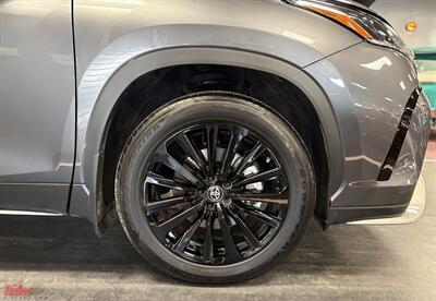 2023 Toyota Highlander XSE   - Photo 38 - Bismarck, ND 58503