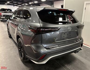 2023 Toyota Highlander XSE   - Photo 20 - Bismarck, ND 58503