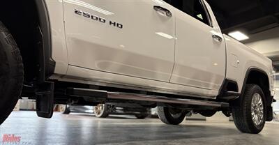 2023 Chevrolet Silverado 2500HD High Country   - Photo 9 - Bismarck, ND 58503