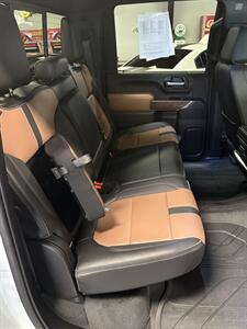 2023 Chevrolet Silverado 2500HD High Country   - Photo 39 - Bismarck, ND 58503