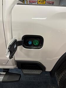 2023 Chevrolet Silverado 2500HD High Country   - Photo 20 - Bismarck, ND 58503