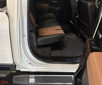 2023 Chevrolet Silverado 2500HD High Country   - Photo 38 - Bismarck, ND 58503