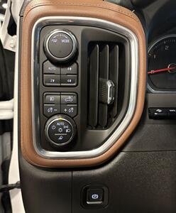 2023 Chevrolet Silverado 2500HD High Country   - Photo 58 - Bismarck, ND 58503