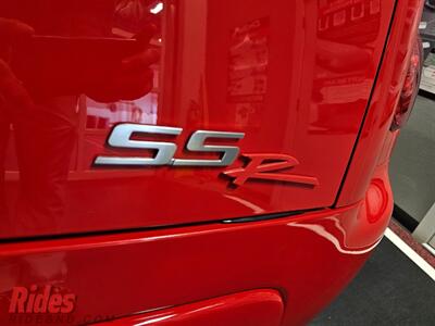 2005 Chevrolet SSR LS   - Photo 8 - Bismarck, ND 58503