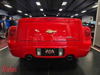 2005 Chevrolet SSR LS   - Photo 7 - Bismarck, ND 58503