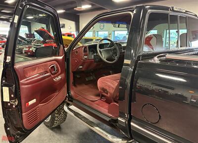 1995 Chevrolet C/K 1500 Series K1500 Cheyenne   - Photo 11 - Bismarck, ND 58503