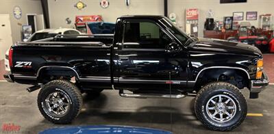 1995 Chevrolet C/K 1500 Series K1500 Cheyenne   - Photo 30 - Bismarck, ND 58503