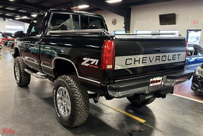 1995 Chevrolet C/K 1500 Series K1500 Cheyenne   - Photo 17 - Bismarck, ND 58503