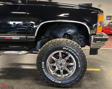 1995 Chevrolet C/K 1500 Series K1500 Cheyenne   - Photo 35 - Bismarck, ND 58503