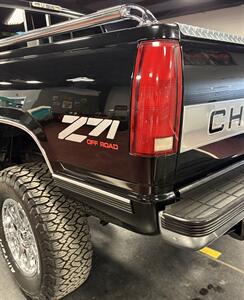 1995 Chevrolet C/K 1500 Series K1500 Cheyenne   - Photo 18 - Bismarck, ND 58503