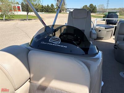 2022 SUN TRACKER 22FB20 20 DLX Fishin' Barge   - Photo 11 - Bismarck, ND 58503