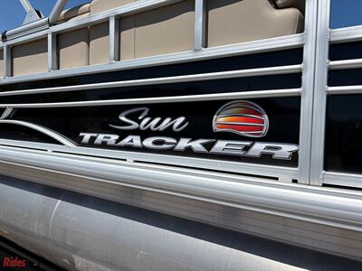 2022 SUN TRACKER 22FB20 20 DLX Fishin' Barge   - Photo 4 - Bismarck, ND 58503