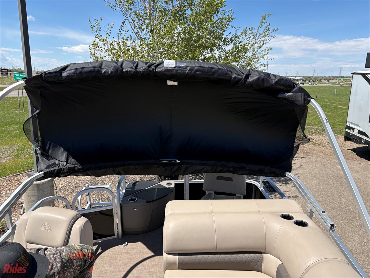 2022 SUN TRACKER 22FB20 20 DLX Fishin' Barge   - Photo 18 - Bismarck, ND 58503