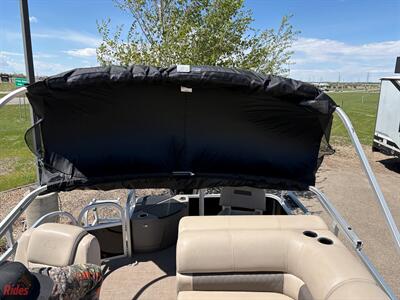 2022 SUN TRACKER 22FB20 20 DLX Fishin' Barge   - Photo 18 - Bismarck, ND 58503