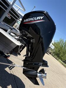 2022 SUN TRACKER 22FB20 20 DLX Fishin' Barge   - Photo 7 - Bismarck, ND 58503