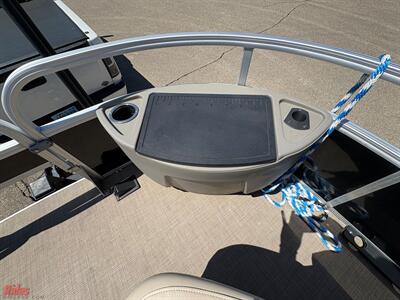 2022 SUN TRACKER 22FB20 20 DLX Fishin' Barge   - Photo 22 - Bismarck, ND 58503