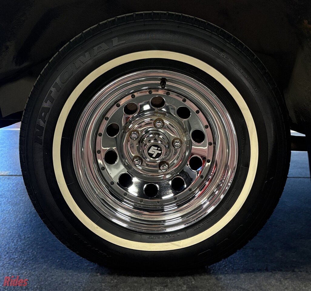 1984 Chevrolet C10 Silverado   - Photo 5 - Bismarck, ND 58503