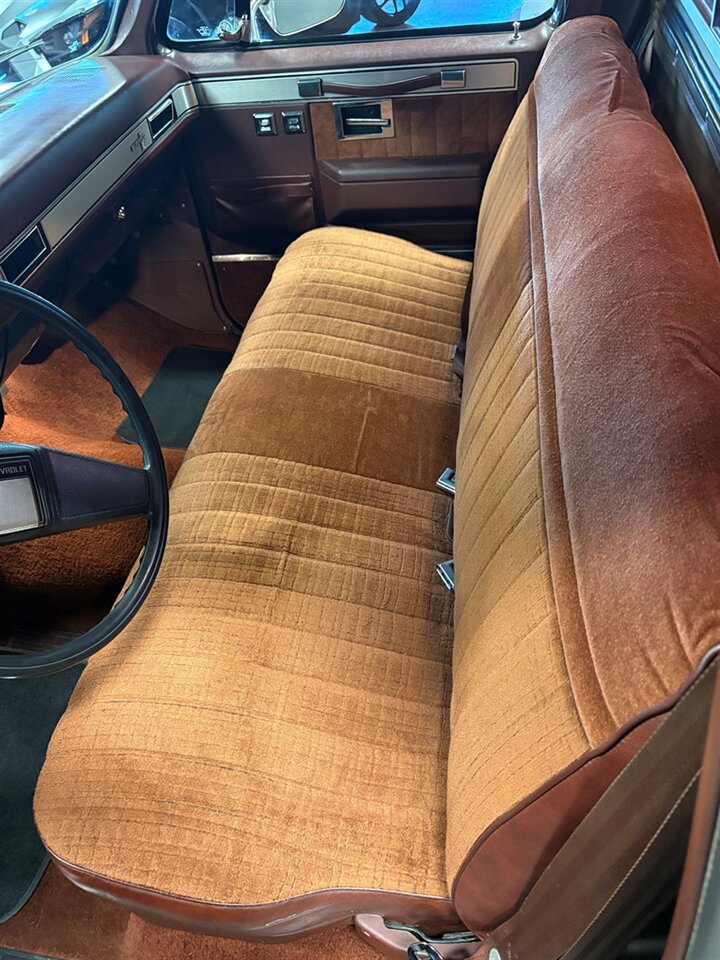 1984 Chevrolet C10 Silverado   - Photo 38 - Bismarck, ND 58503