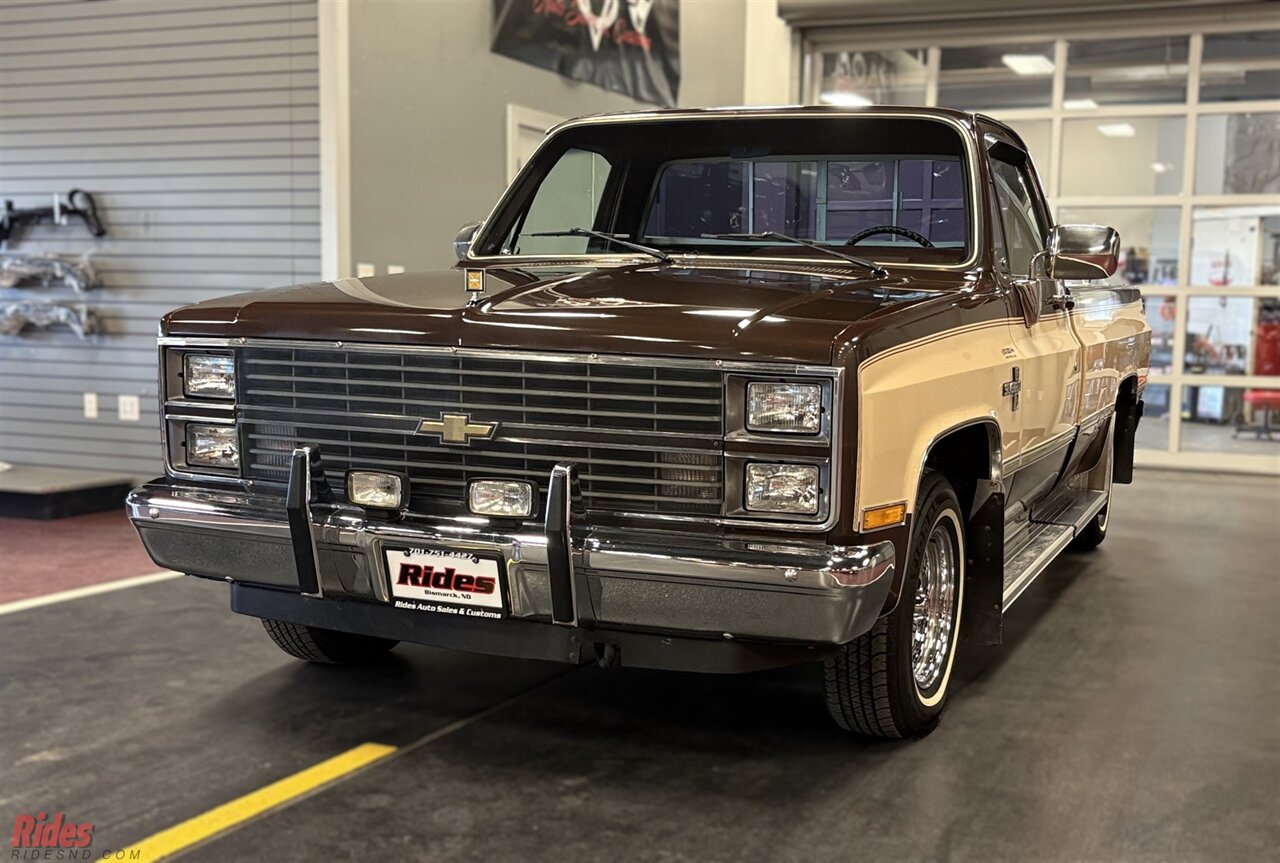 1984 Chevrolet C10 Silverado   - Photo 2 - Bismarck, ND 58503