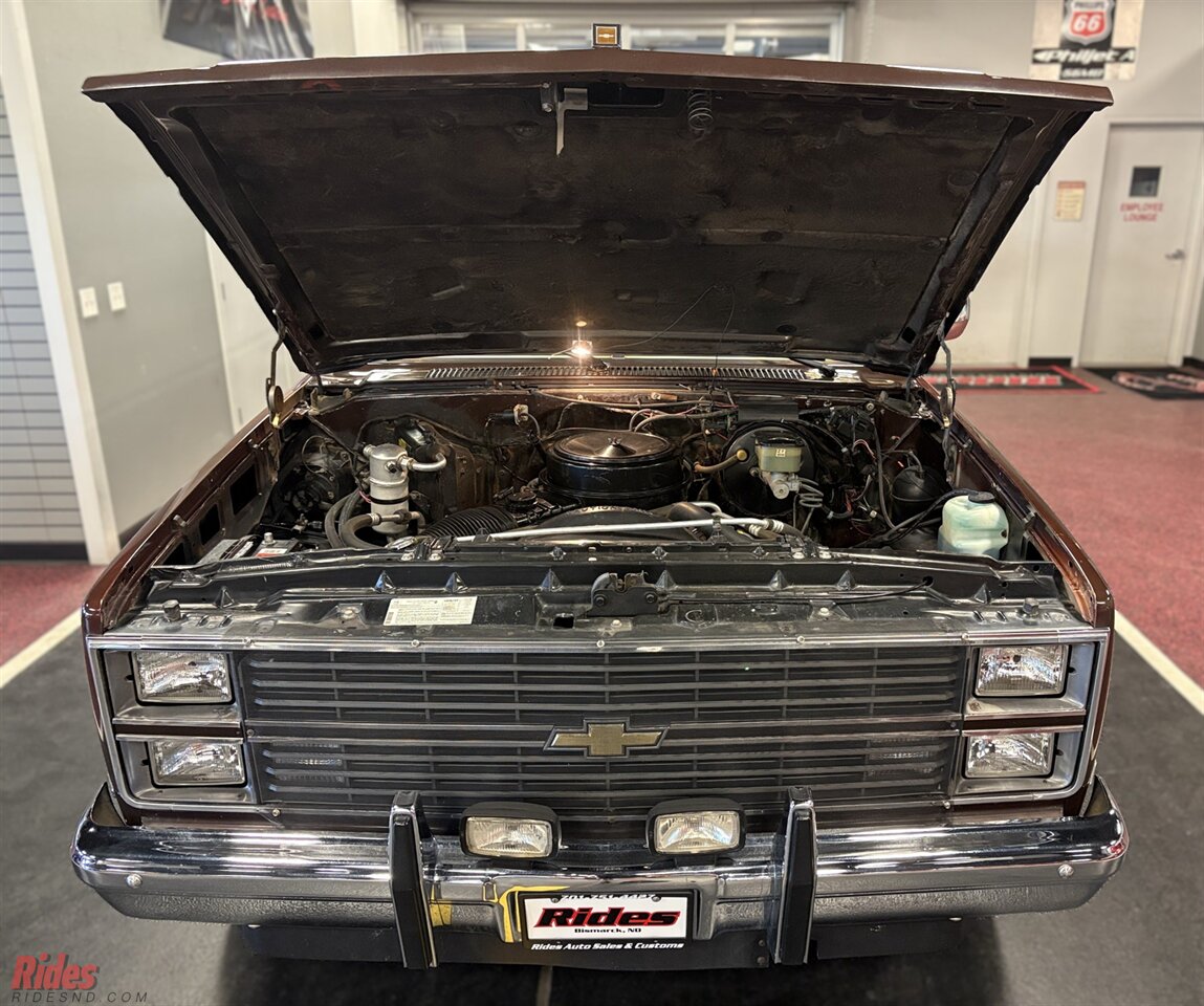 1984 Chevrolet C10 Silverado   - Photo 34 - Bismarck, ND 58503