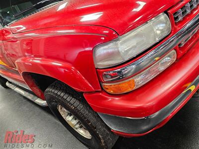 2002 Chevrolet Silverado 1500 LS 4dr Crew Cab LS   - Photo 15 - Bismarck, ND 58503